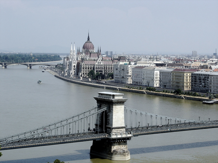 Hungarian Parliment, Budapest iPod MP3 Audio Walking Tour